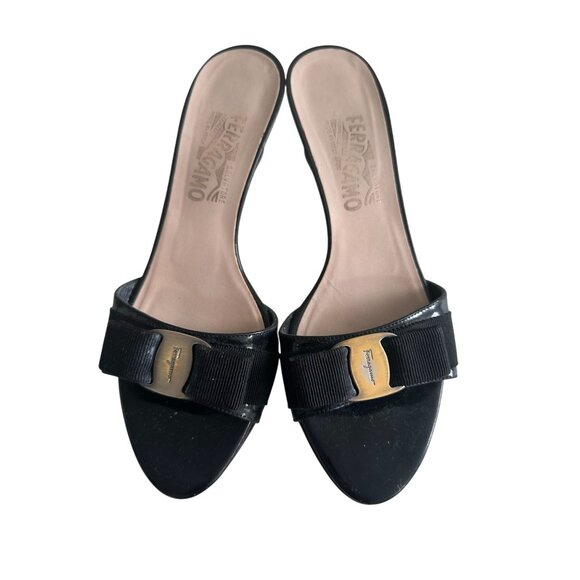 SALVATORE FERRGAMO Black Patent Leather Vintage Y2K Sandals Heels Sz 7.5 - Picture 2 of 10